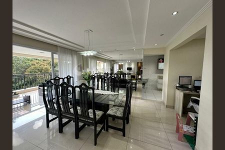 Apartamento à venda com 193m², 4 quartos e 3 vagas