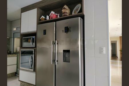 Apartamento à venda com 193m², 4 quartos e 3 vagas