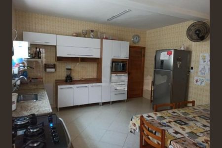 Casa à venda com 3 quartos, 149m² em Vila Indiana, São Paulo