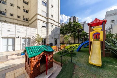 Apartamento à venda com 3 quartos, 130m² em Vila Uberabinha, São Paulo