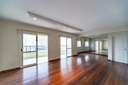 Apartamento à venda com 3 quartos, 130m² em Vila Uberabinha, São Paulo