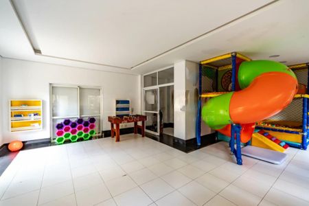 Apartamento à venda com 3 quartos, 130m² em Vila Uberabinha, São Paulo