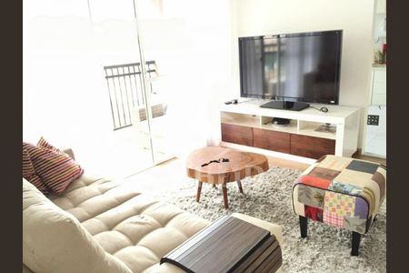 Apartamento à venda com 2 quartos, 65m² em Vila Olímpia, São Paulo