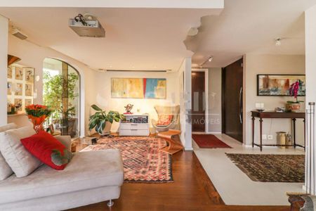 Apartamento à venda com 232m², 3 quartos e 3 vagas