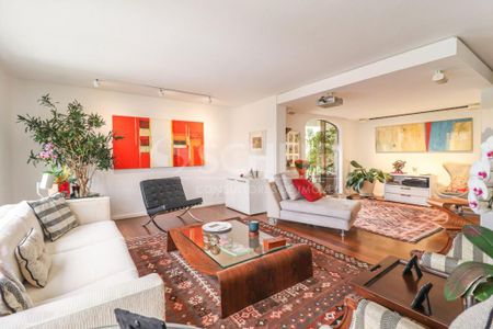 Apartamento à venda com 232m², 3 quartos e 3 vagas