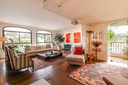 Apartamento à venda com 3 quartos, 232m² em Vila Morumbi, São Paulo