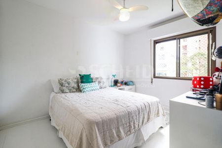 Apartamento à venda com 232m², 3 quartos e 3 vagas