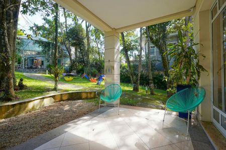 Casa à venda com 5 quartos, 850m² em Chácara Flora, São Paulo