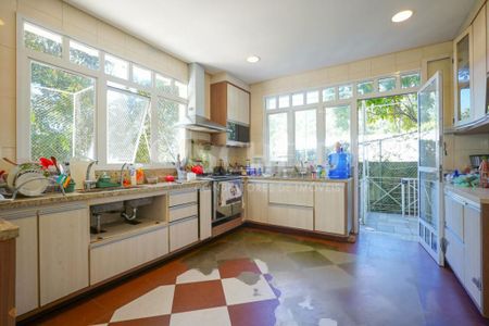 Casa à venda com 850m², 5 quartos e 10 vagas