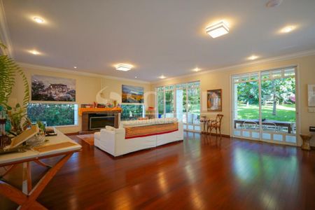 Casa à venda com 850m², 5 quartos e 10 vagas