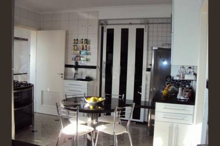 Apartamento à venda com 200m², 4 quartos e 4 vagas