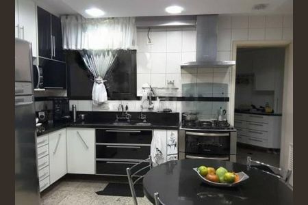 Apartamento à venda com 200m², 4 quartos e 4 vagas