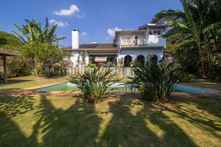 Casa à venda com 5 quartos, 580m² em Jardim Santa Helena, São Paulo