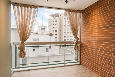 Apartamento para alugar com 90m², 3 quartos e 2 vagas Apartamento para alugar com 90m², 3 quartos e 2 vagasVaranda
