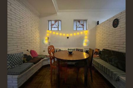 Casa à venda com 4 quartos, 220m² em Chácara Santo Antônio (Zona Sul), São Paulo