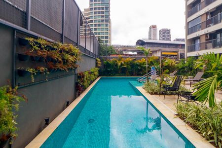 Studio para alugar com 28m², 1 quarto e sem vagaPiscina