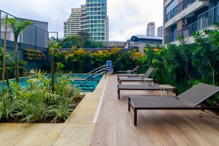 Studio para alugar com 28m², 1 quarto e sem vagaPiscina
