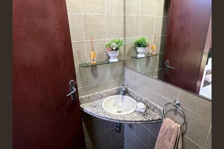 Casa à venda com 8 quartos, 300m² em Piratininga, Niterói