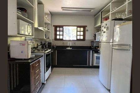 Casa à venda com 300m², 8 quartos e 3 vagas
