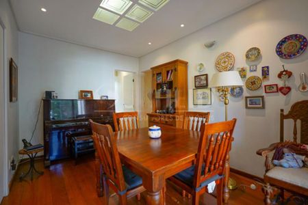 Apartamento à venda com 190m², 4 quartos e 4 vagas