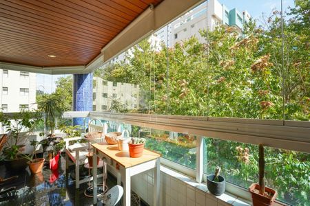 Apartamento à venda com 190m², 4 quartos e 4 vagas