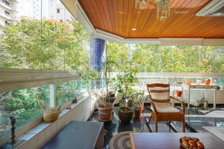 Apartamento à venda com 190m², 4 quartos e 4 vagas