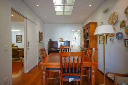 Apartamento à venda com 190m², 4 quartos e 4 vagas