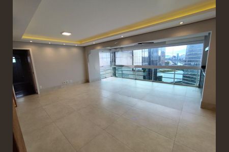 Apartamento à venda com 3 quartos, 118m² em Vila Olímpia, São Paulo