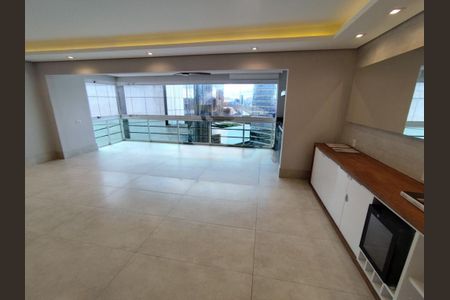 Apartamento à venda com 3 quartos, 118m² em Vila Olímpia, São Paulo