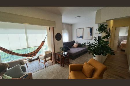 Apartamento à venda com 2 quartos, 77m² em Conjunto Promorar Raposo Tavares, São Paulo