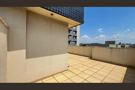 Apartamento à venda com 106m², 2 quartos e 1 vaga Apartamento à venda com 106m², 2 quartos e 1 vagaFoto 03