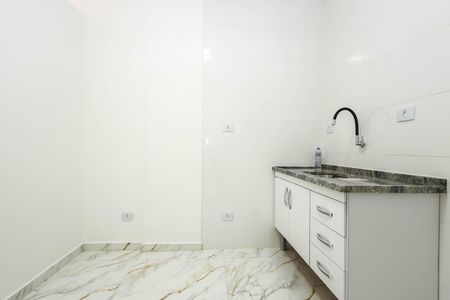 Cozinha de kitnet/studio para alugar com 1 quarto, 35m² em Liberdade, São Paulo