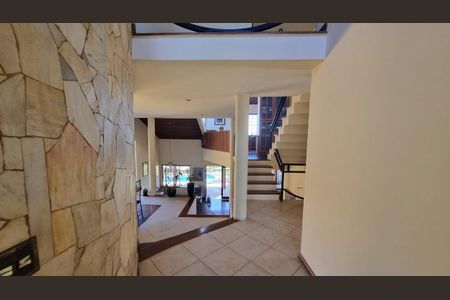 Casa de condomínio à venda com 388m², 4 quartos e 4 vagas