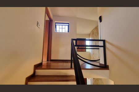 Casa de condomínio à venda com 388m², 4 quartos e 4 vagas