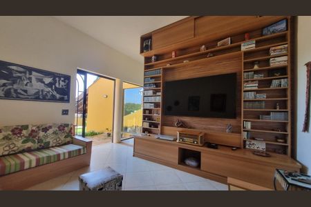 Casa de condomínio à venda com 388m², 4 quartos e 4 vagas