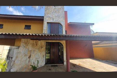 Casa de condomínio à venda com 388m², 4 quartos e 4 vagas