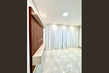 Foto 05 de casa de condomínio à venda com 3 quartos, 136m² em Villas do Jaguari, Santana de Parnaíba