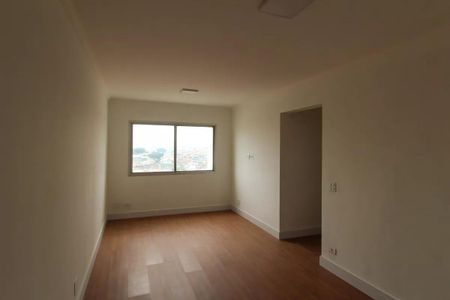 Apartamento à venda com 84m², 3 quartos e 1 vaga Apartamento à venda com 84m², 3 quartos e 1 vagaSala com janela e vista para a cidade, com piso de madeira e iluminação natural.