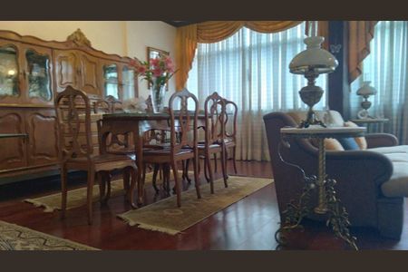 Apartamento à venda com 4 quartos, 194m² em Icaraí, Niterói