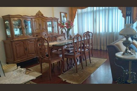 Apartamento à venda com 4 quartos, 194m² em Icaraí, Niterói