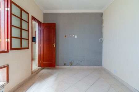 Casa à venda com 100m², 5 quartos e 1 vaga