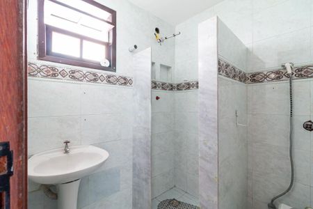 Casa à venda com 100m², 5 quartos e 1 vaga