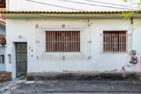 Casa à venda com 100m², 5 quartos e 1 vaga