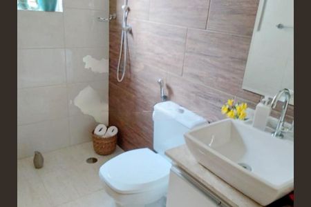 Casa à venda com 2 quartos, 170m² em Jardim Susana, São Paulo