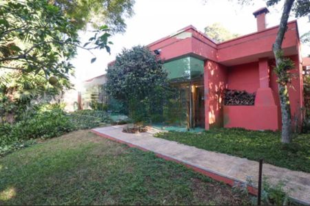 Casa à venda com 4 quartos, 300m² em Santo Amaro, São Paulo