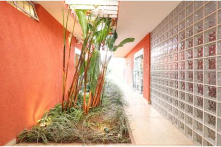 Casa à venda com 300m², 4 quartos e 4 vagas