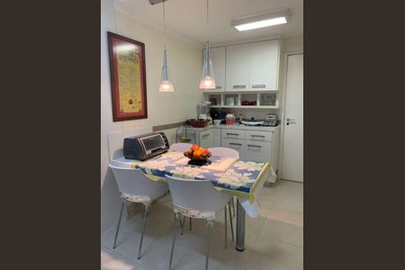 Apartamento à venda com 178m², 3 quartos e 2 vagas
