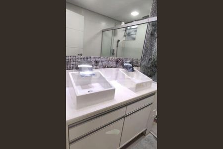 Apartamento à venda com 100m², 2 quartos e 3 vagas