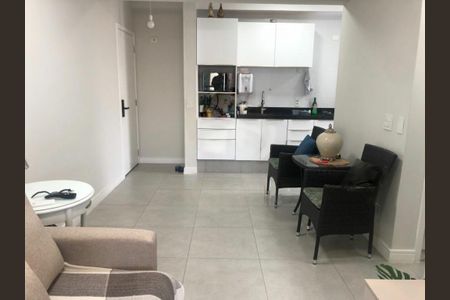 Apartamento à venda com 117m², 2 quartos e 1 vaga