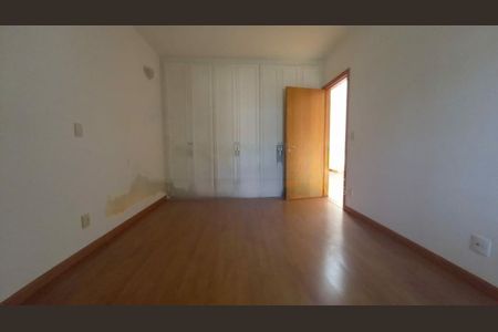 Casa à venda com 4 quartos, 420m² em Santo Amaro, São Paulo